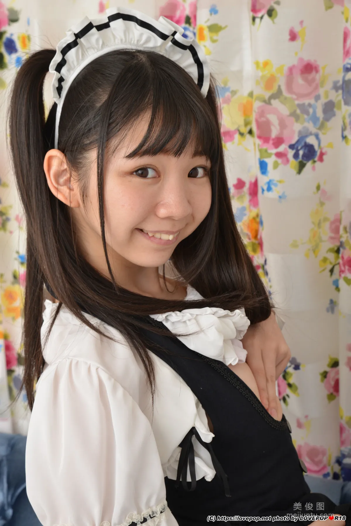 [LOVEPOP] Special Maid Collection - 白井ゆずか Photoset 0248