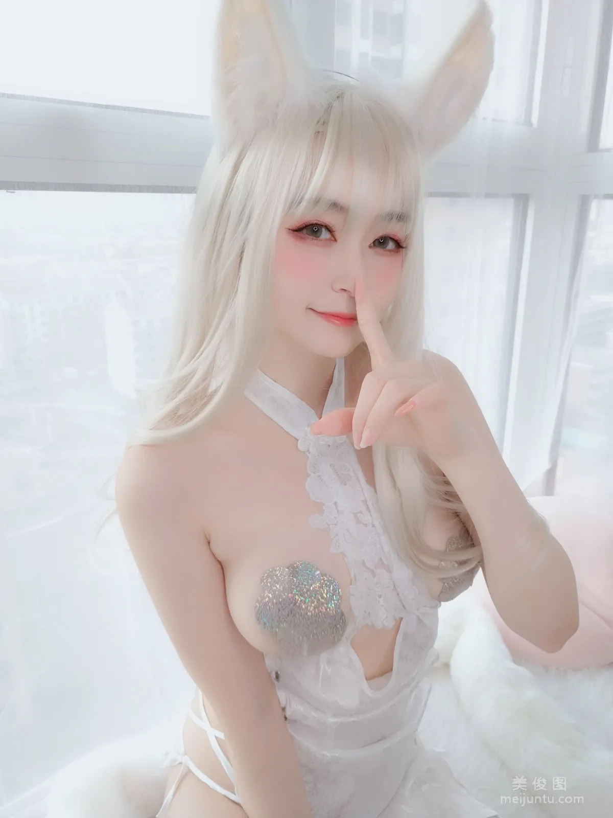 [COS福利] Coser小姐姐白银 - 白兔 写真套图59