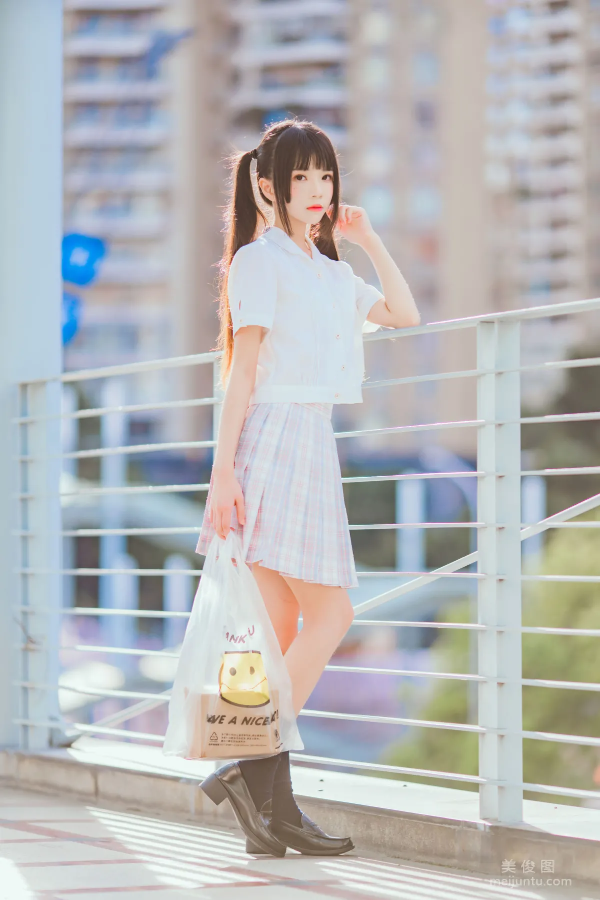 [COS福利] 桜桃喵 - 少女之浅色系 写真套图11
