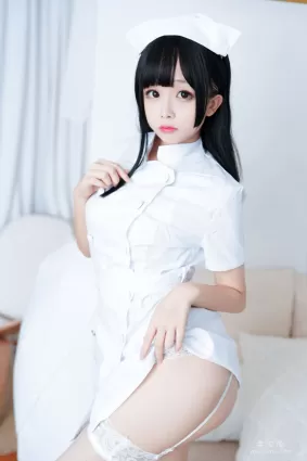 [COS福利] 日奈嬌 - 純白護士