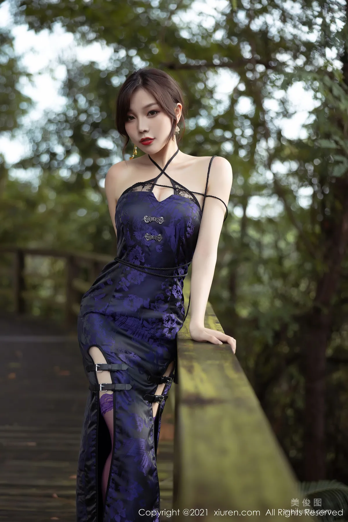 [秀人XiuRen] No.3794 芝芝Booty - 绚丽古典的紫色旗袍1