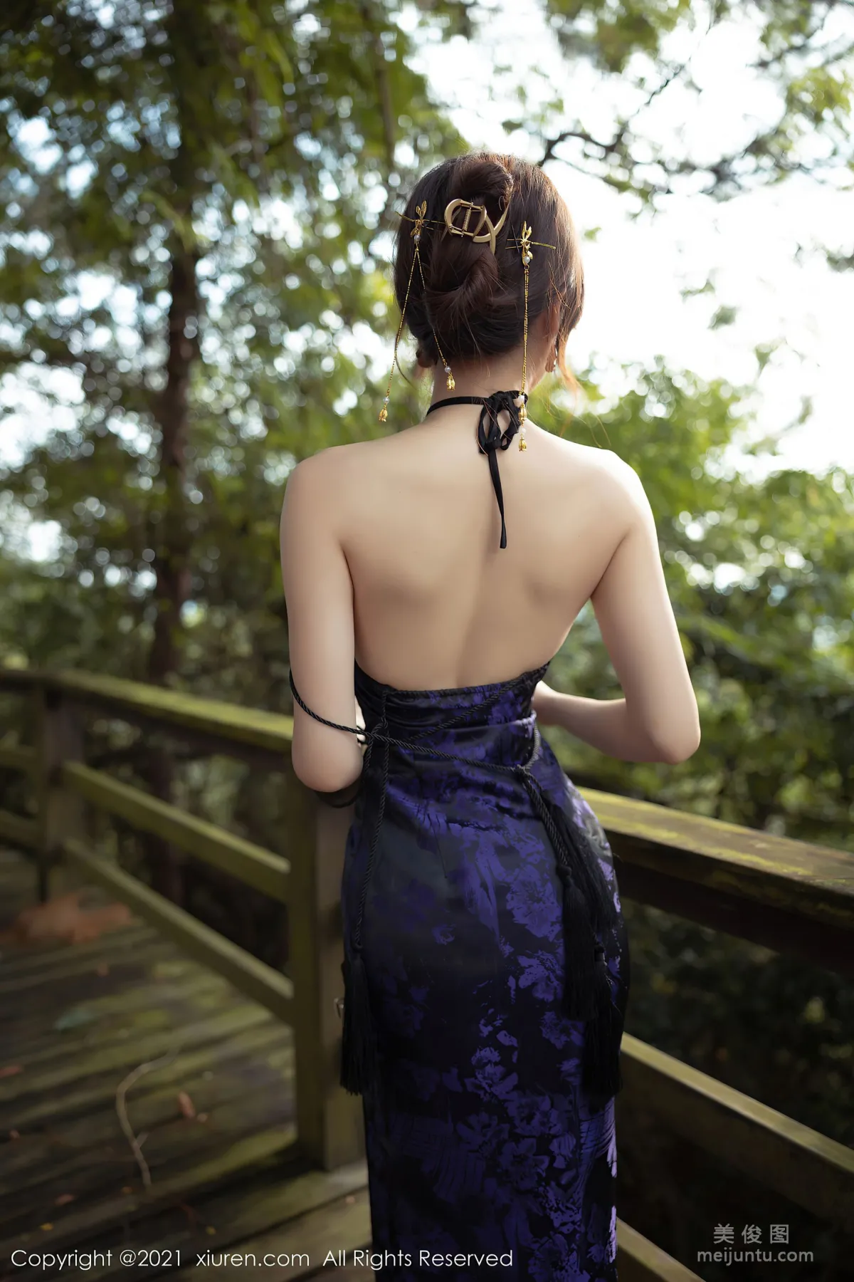 [秀人XiuRen] No.3794 芝芝Booty - 绚丽古典的紫色旗袍9