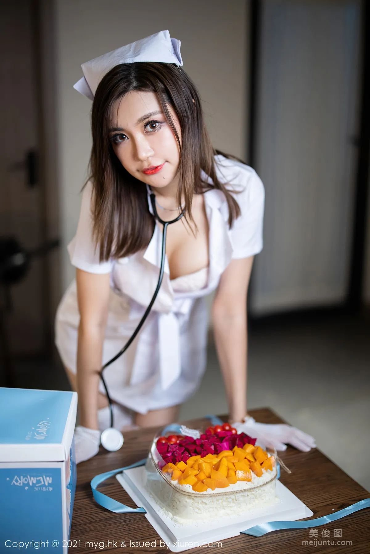 [美媛馆MyGirl] Vol.578 绮里嘉Carina - 护士制服主题系列23