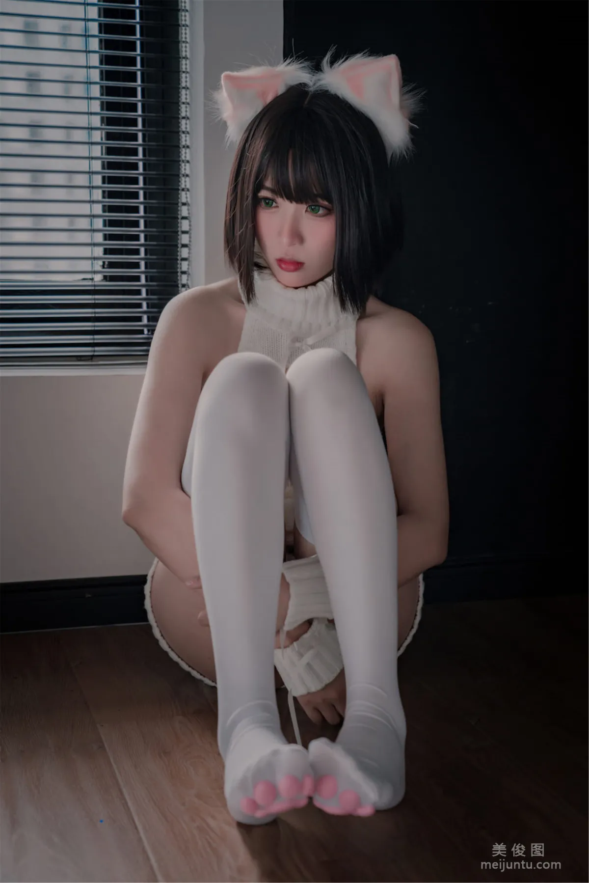 [网红COSER] 轩萧学姐 - 猫爪袜21