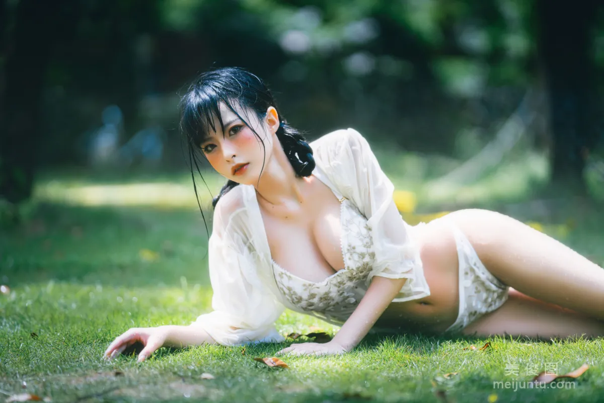 [网红COSER] 尤物清水由乃 - 湿水洛丽塔28