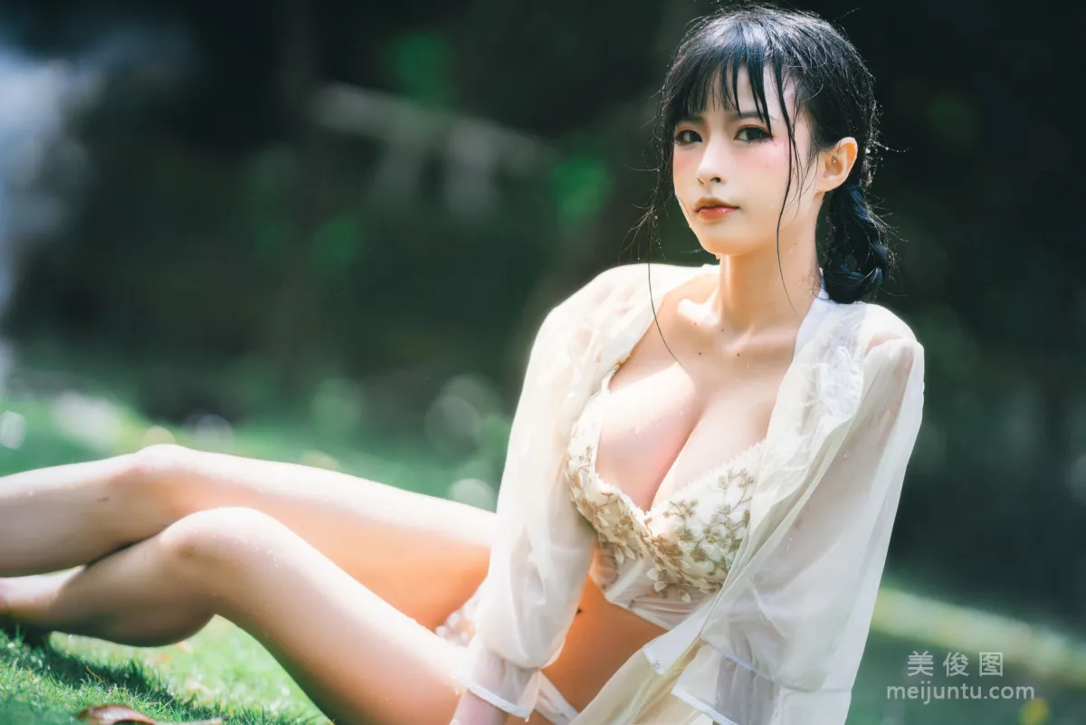 [网红COSER] 尤物清水由乃 - 湿水洛丽塔20