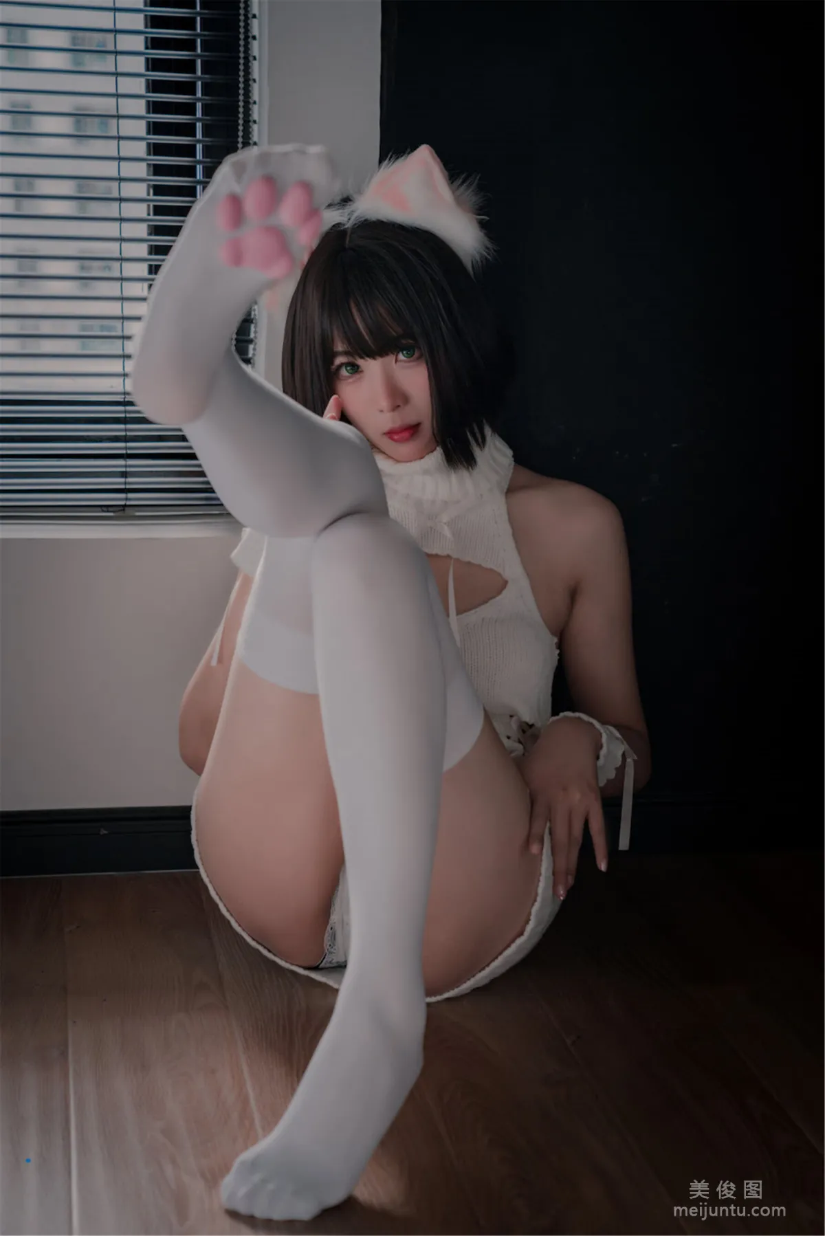 [网红COSER] 轩萧学姐 - 猫爪袜19