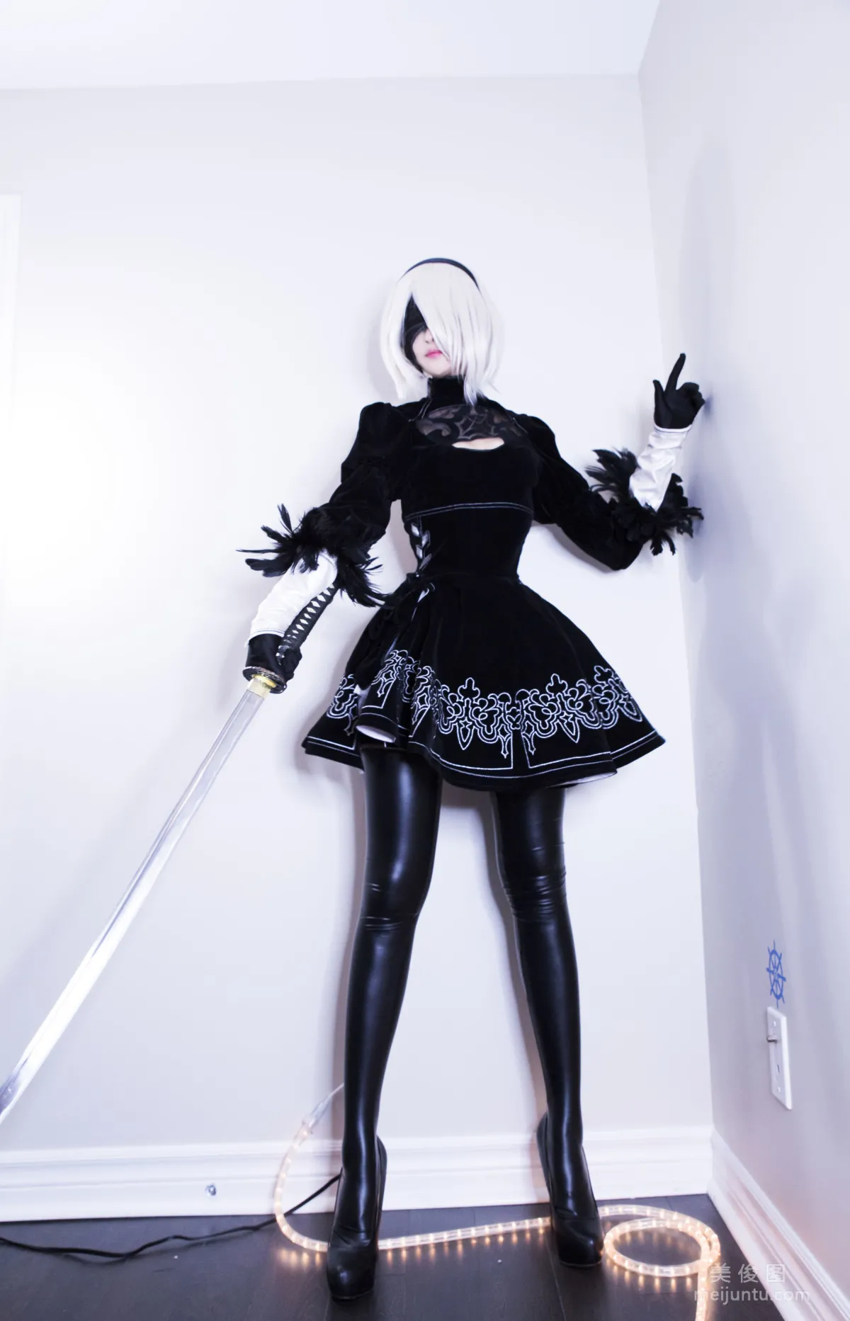 [网红COSER] MisswarmJ - Bonus 2B20