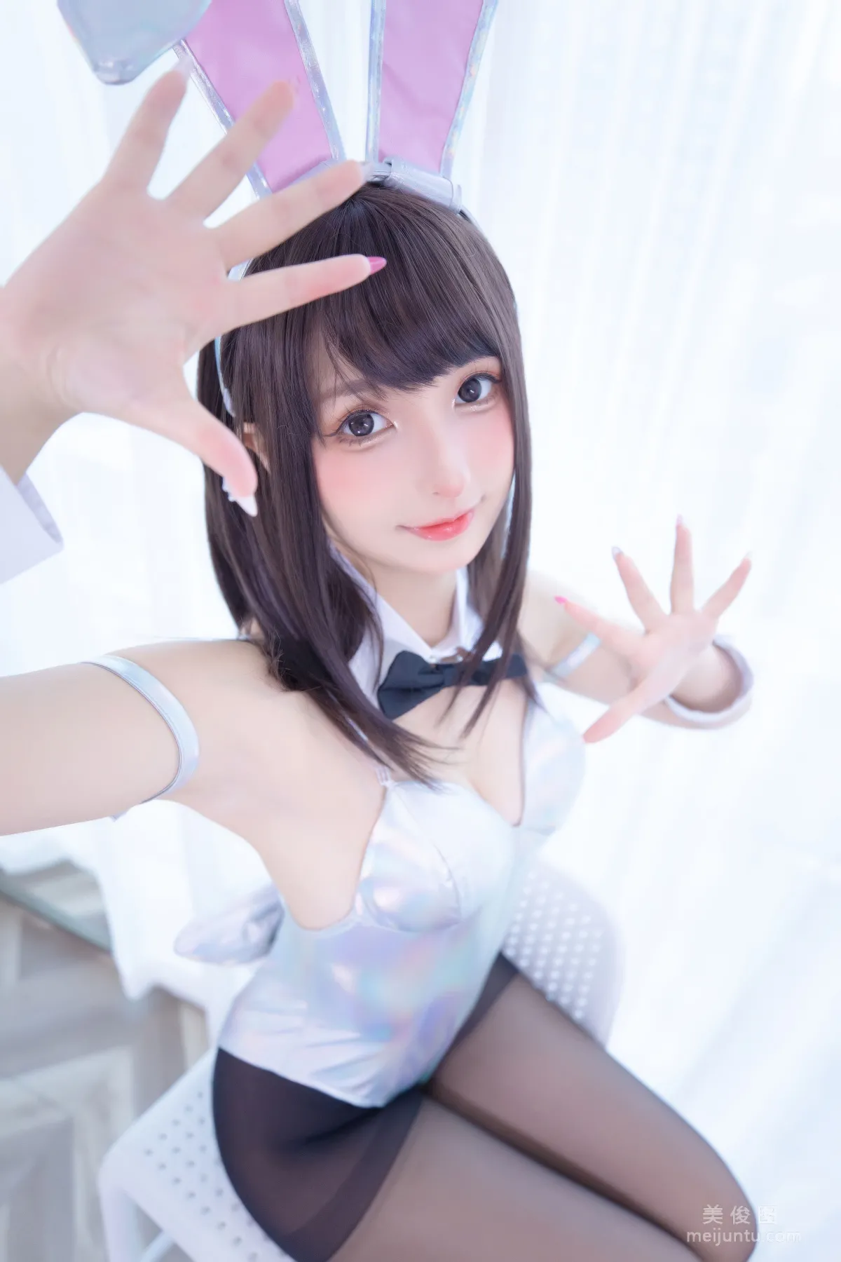 [网红COSER] 萝莉神楽板真冬之バニーバブル21