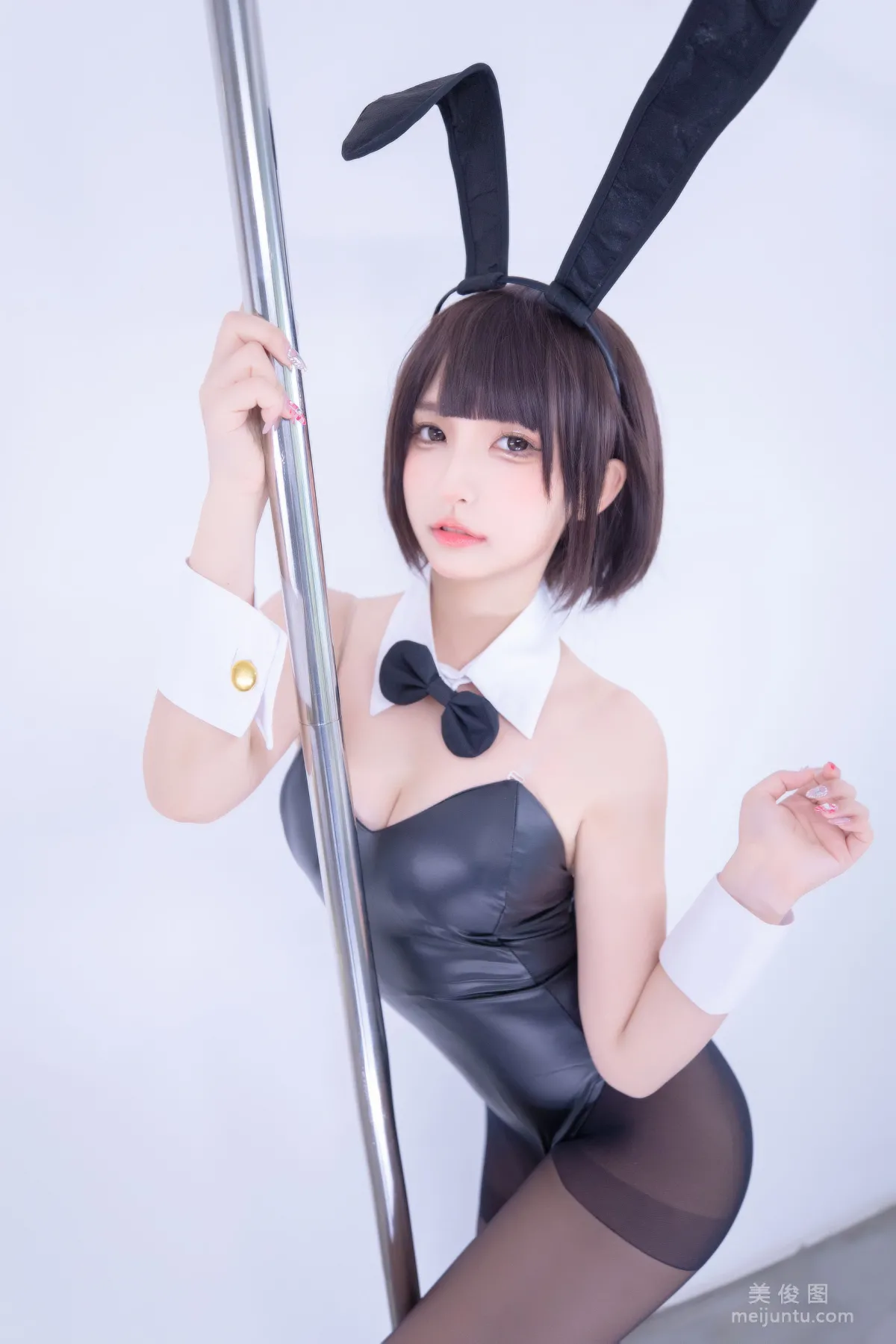 [网红COSER] 萝莉神楽板真冬之バニーバブル108