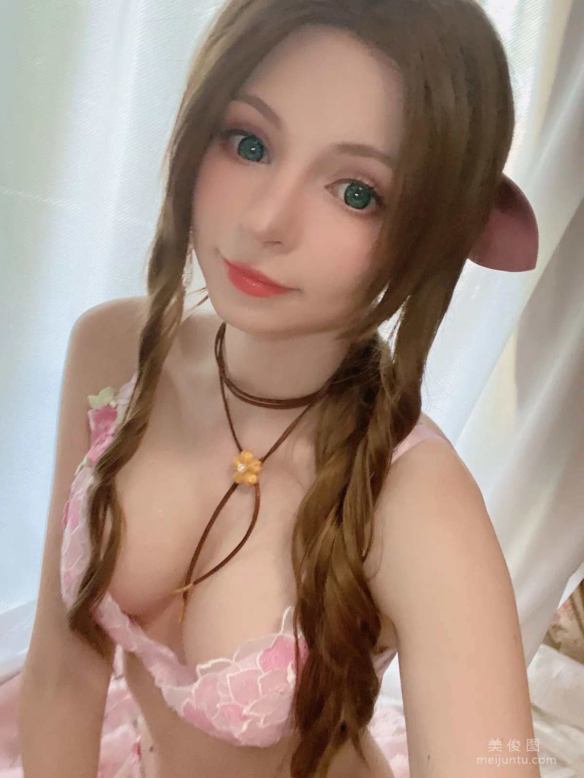 [网红COSER] Peach milky - Aerith Lingerie25