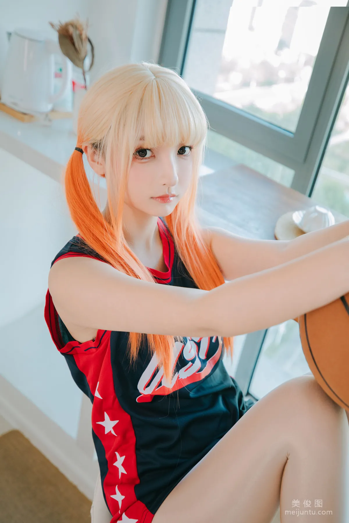 [网红COSER] 萝莉神楽板真冬 之 拉拉队少女134