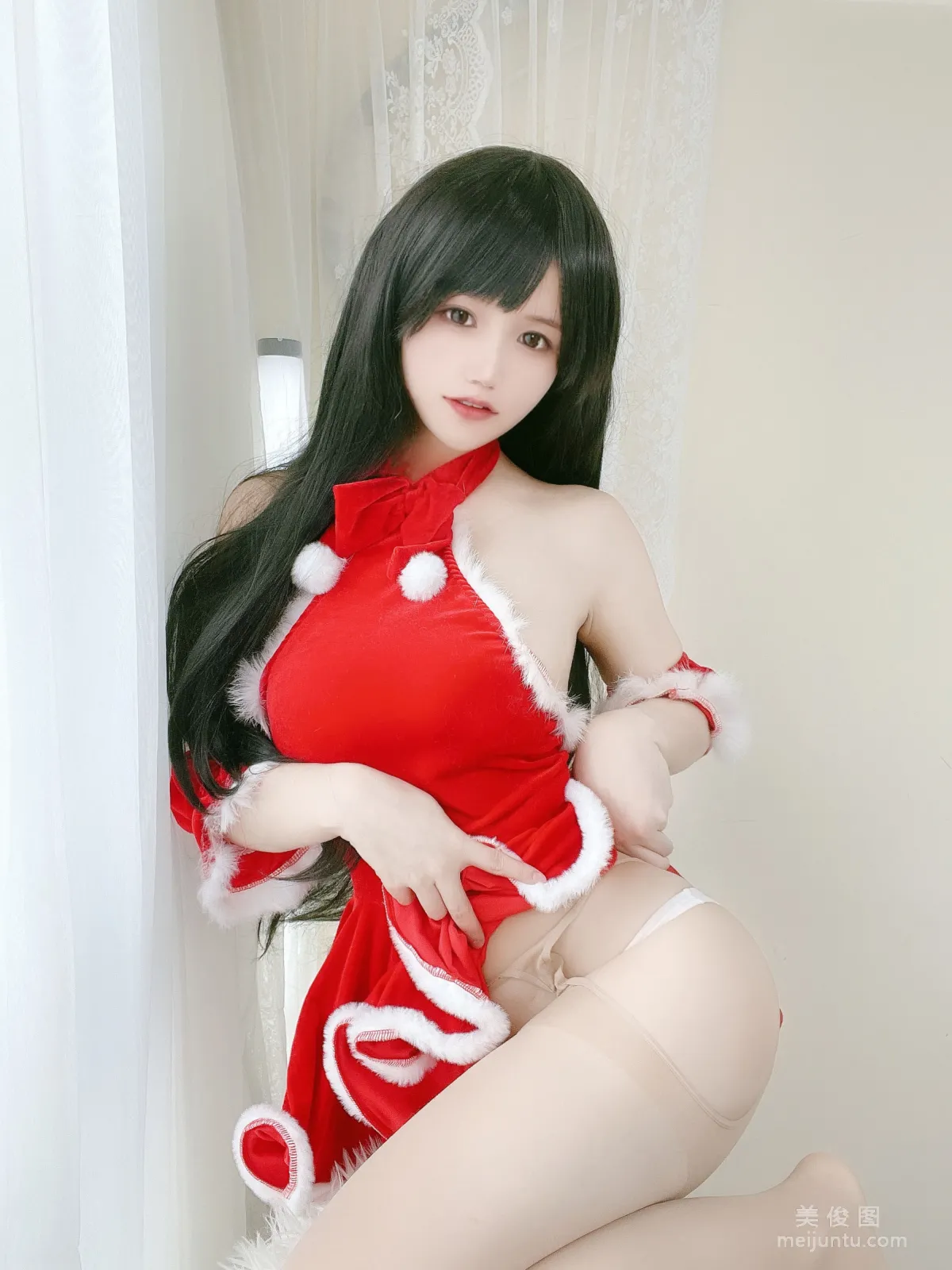 [网红COSER] 动漫博主小仓千代w - 红色圣诞礼物裙11