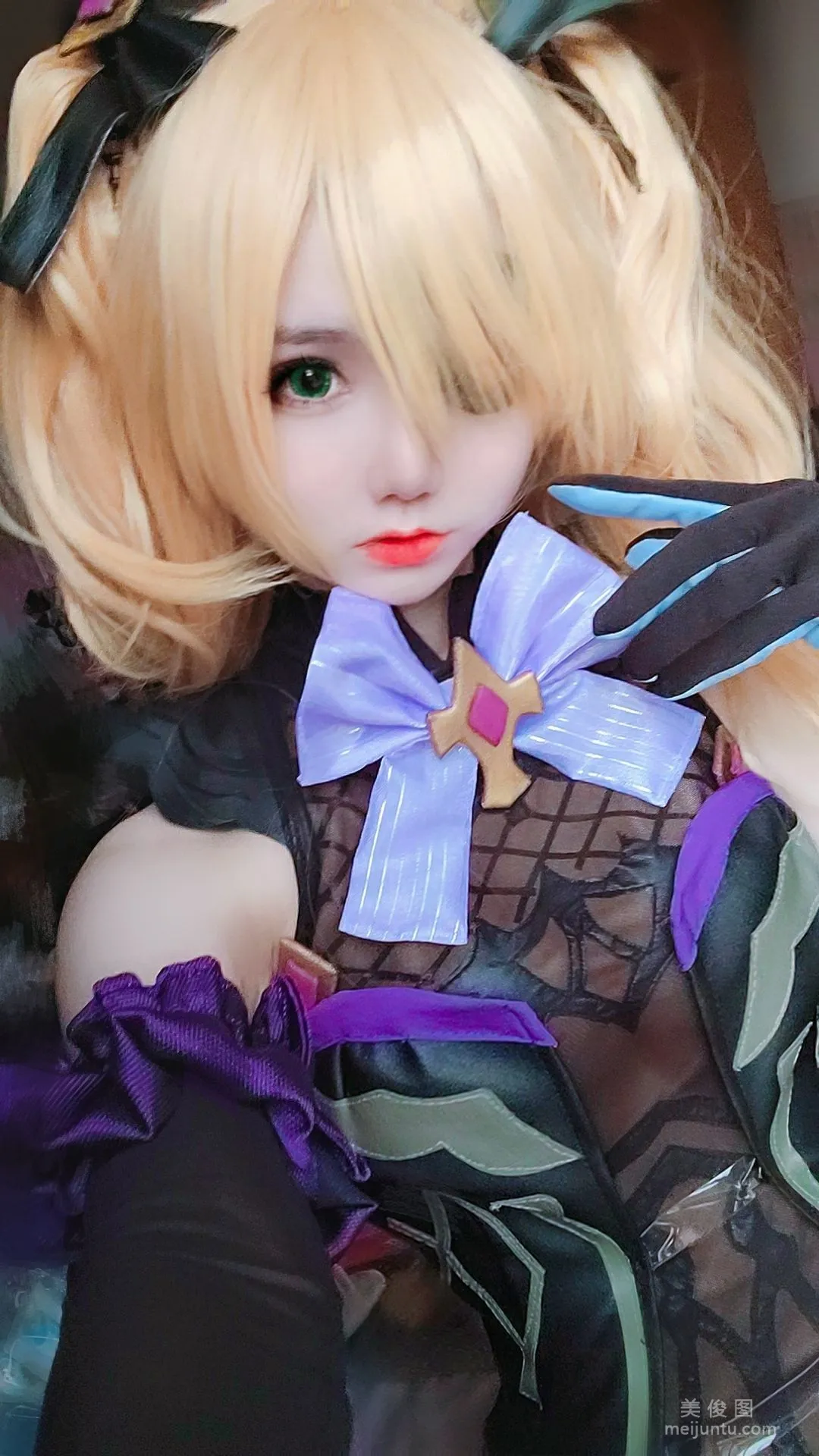 [网红COSER] Sally Dorasnow - Fischl Selfie13