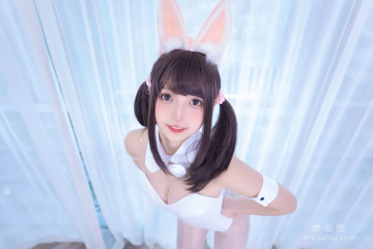 [网红COSER] 萝莉神楽板真冬之バニーバブル48