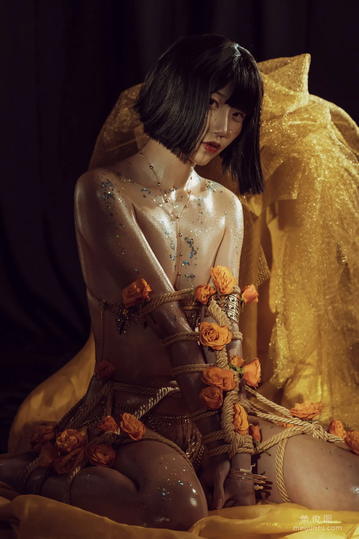 [网红COSER] 云溪溪 - 花与绳28