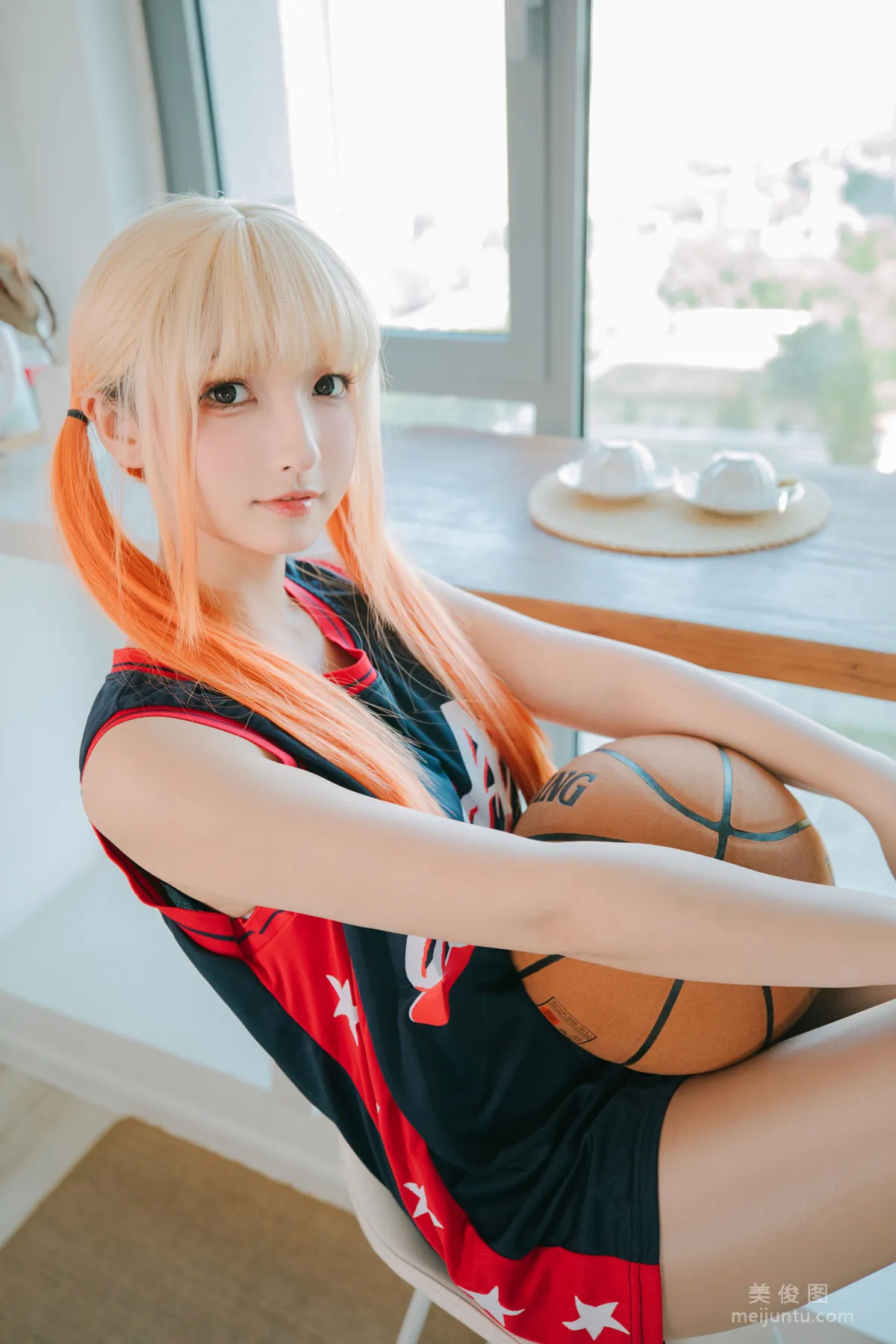 [网红COSER] 萝莉神楽板真冬 之 拉拉队少女127