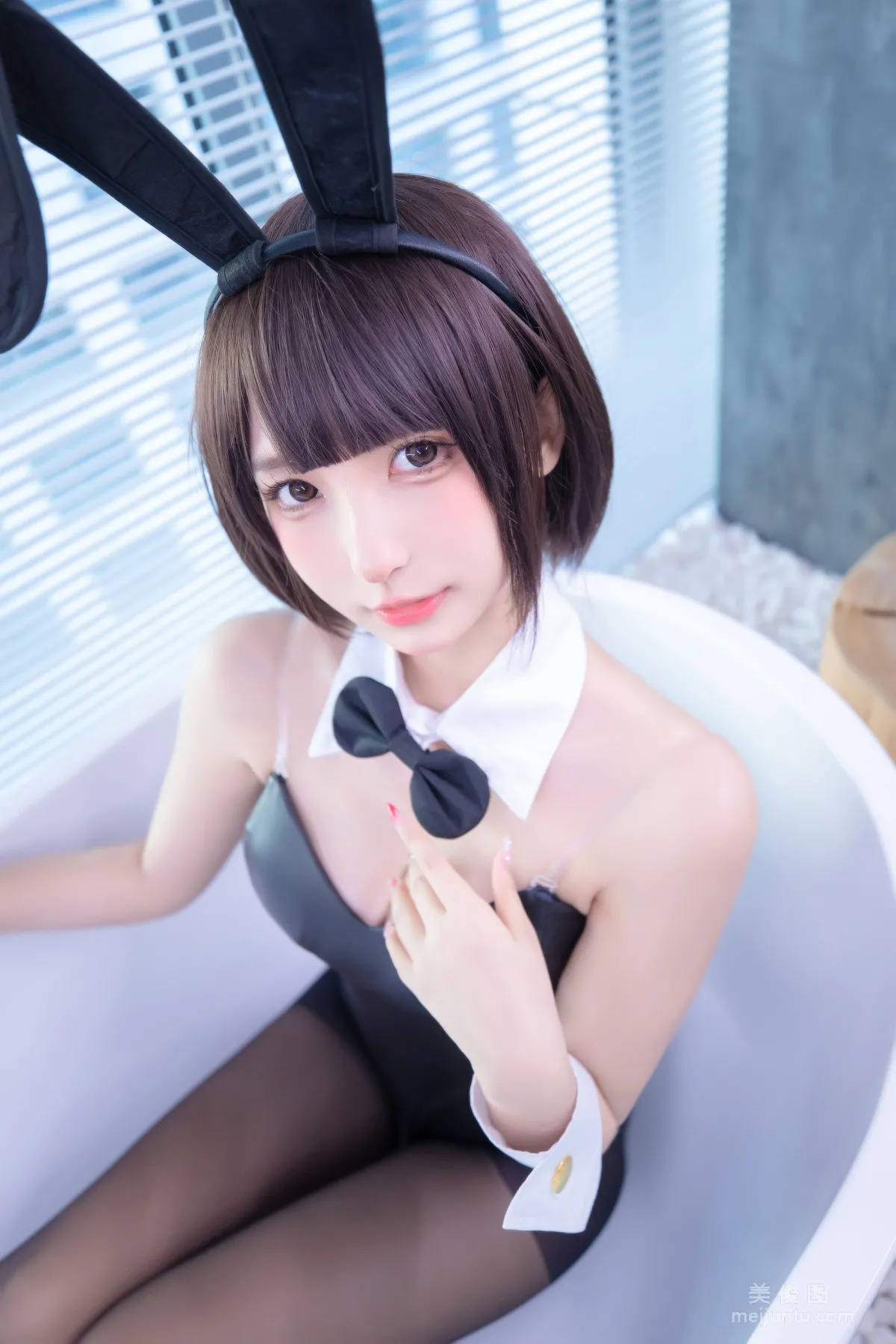 [网红COSER] 萝莉神楽板真冬之バニーバブル87