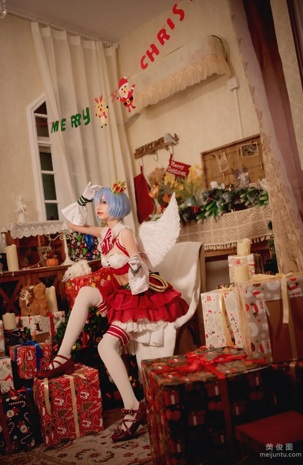 [网红COSER写真] 花柒Hana - 圣诞蕾姆 套图2