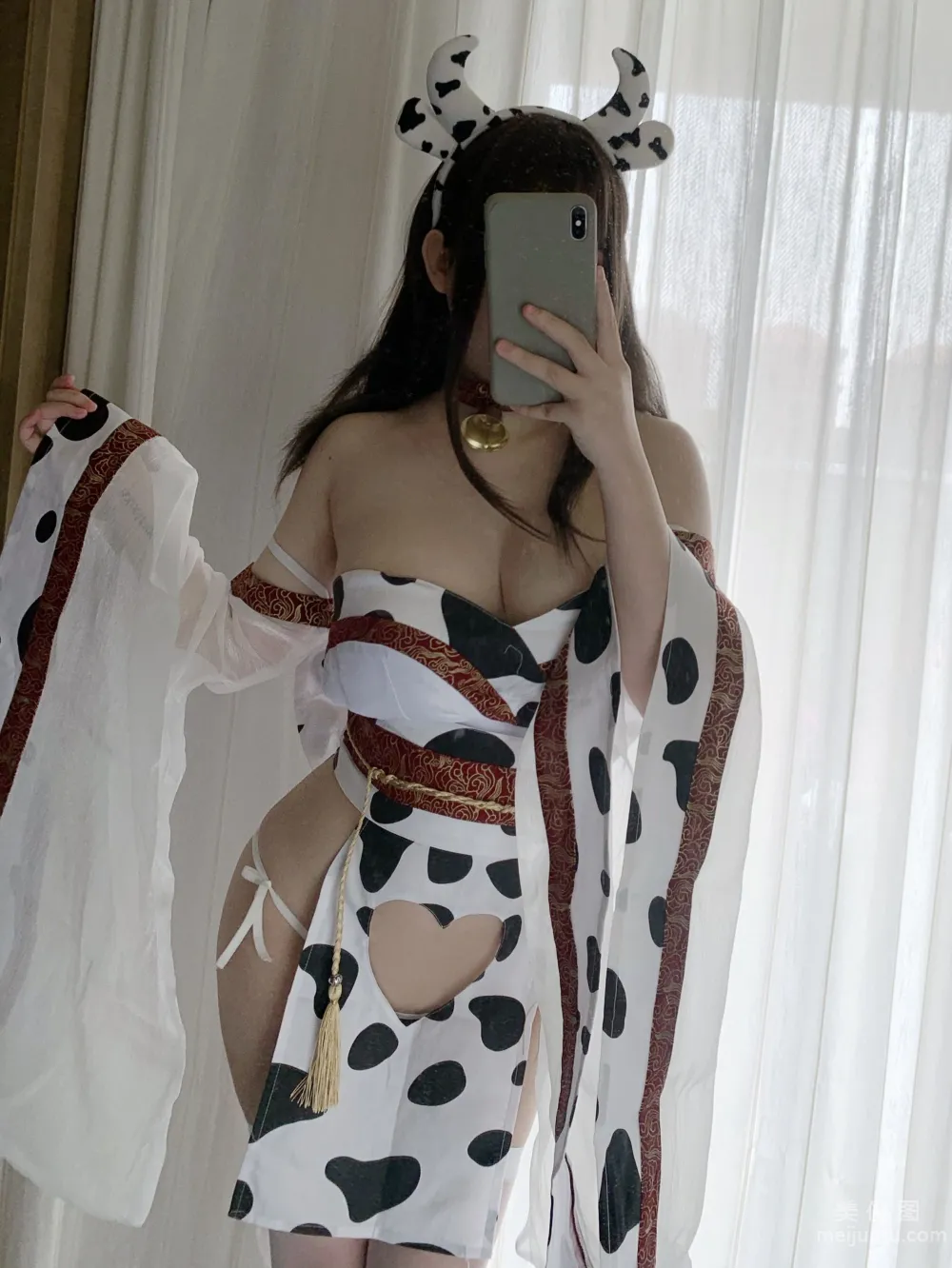 [网红COSER写真] 是依酱呀 - 牛牛和服3