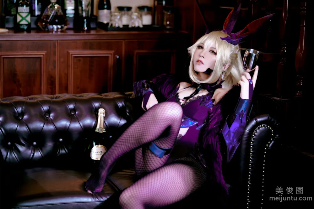 [网红COSER写真] 半半子 - LancerAlter Bunny 套图16