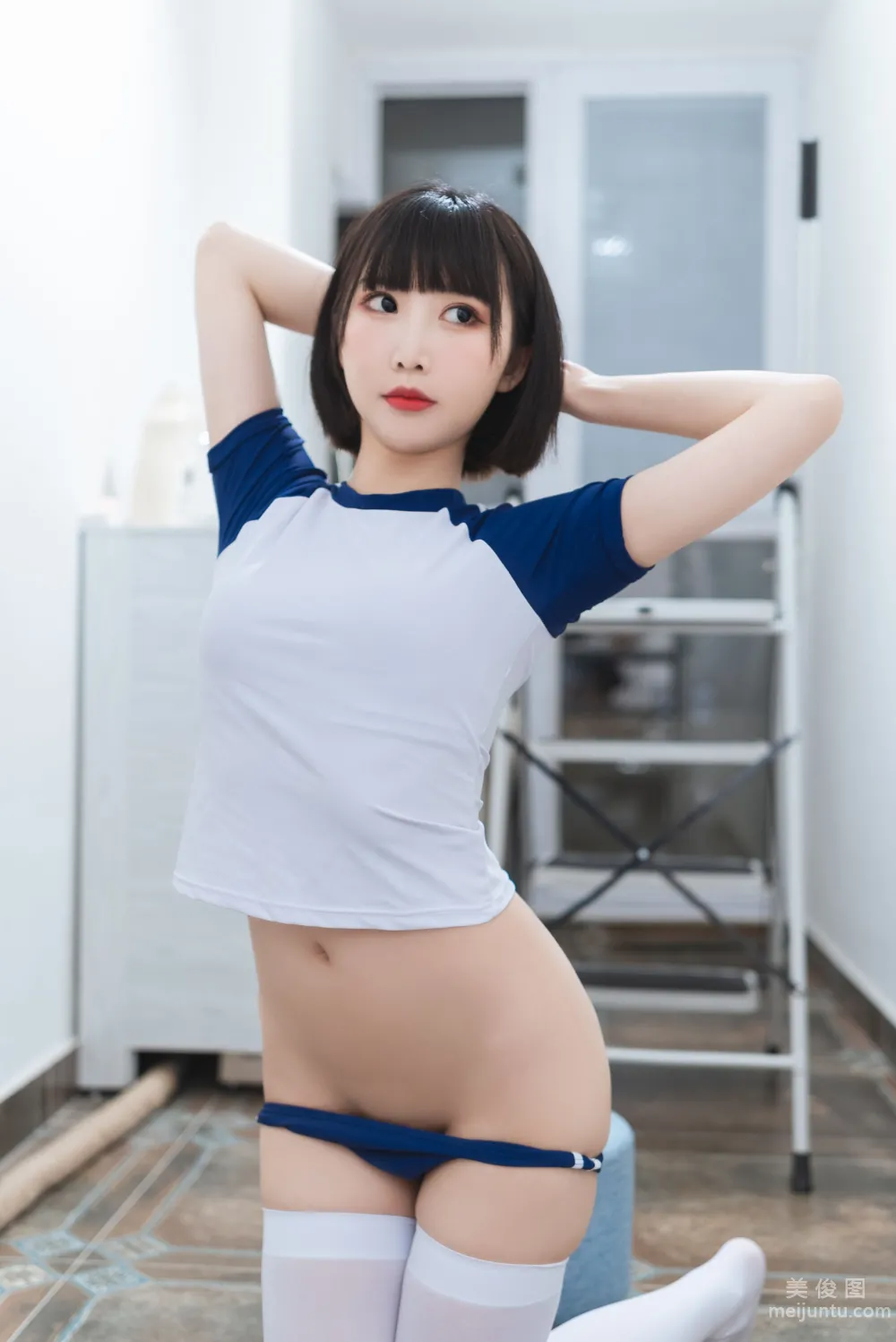 [网红COSER写真] 面饼仙儿 - 体操服 套图18