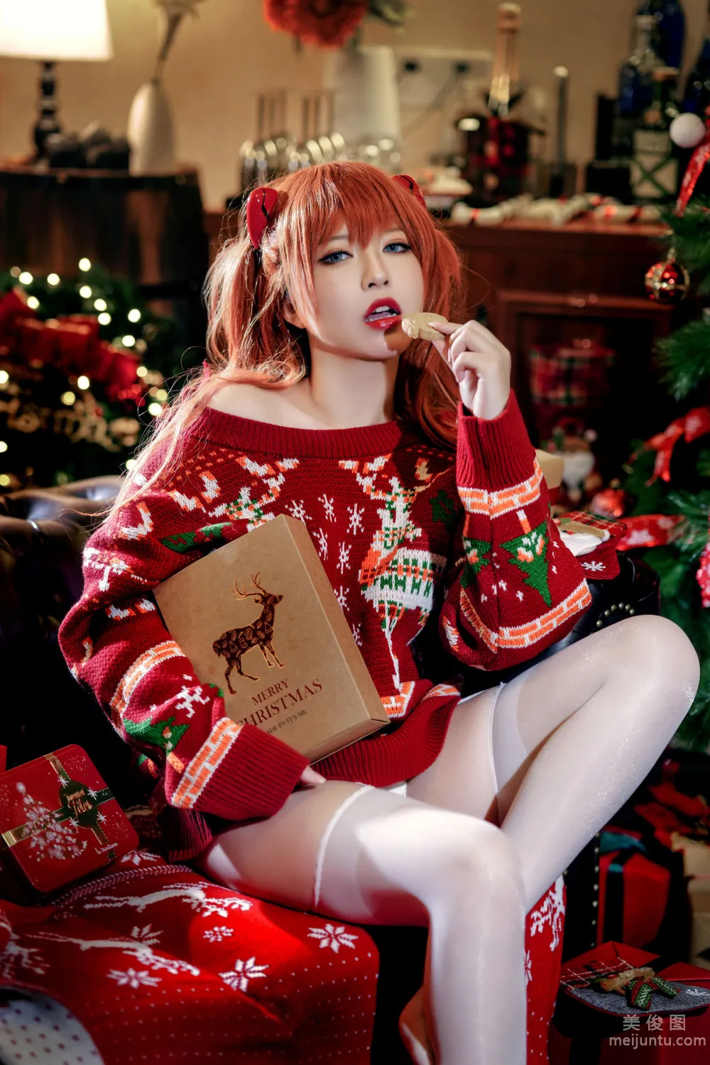 [网红COSER写真] 半半子 - 式波・ASUKA Christmas5