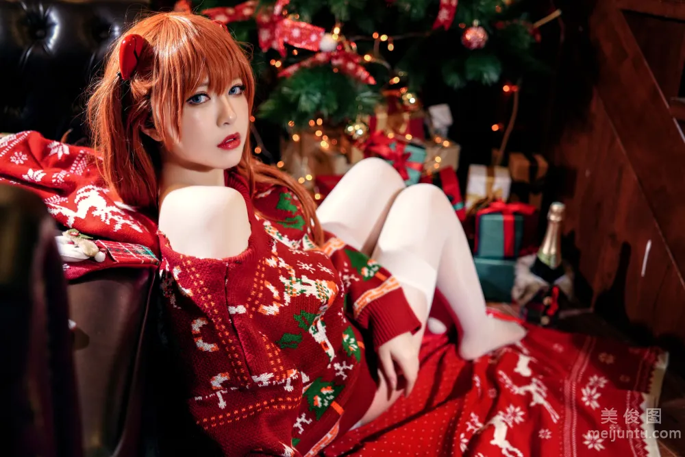 [网红COSER写真] 半半子 - 式波・ASUKA Christmas32