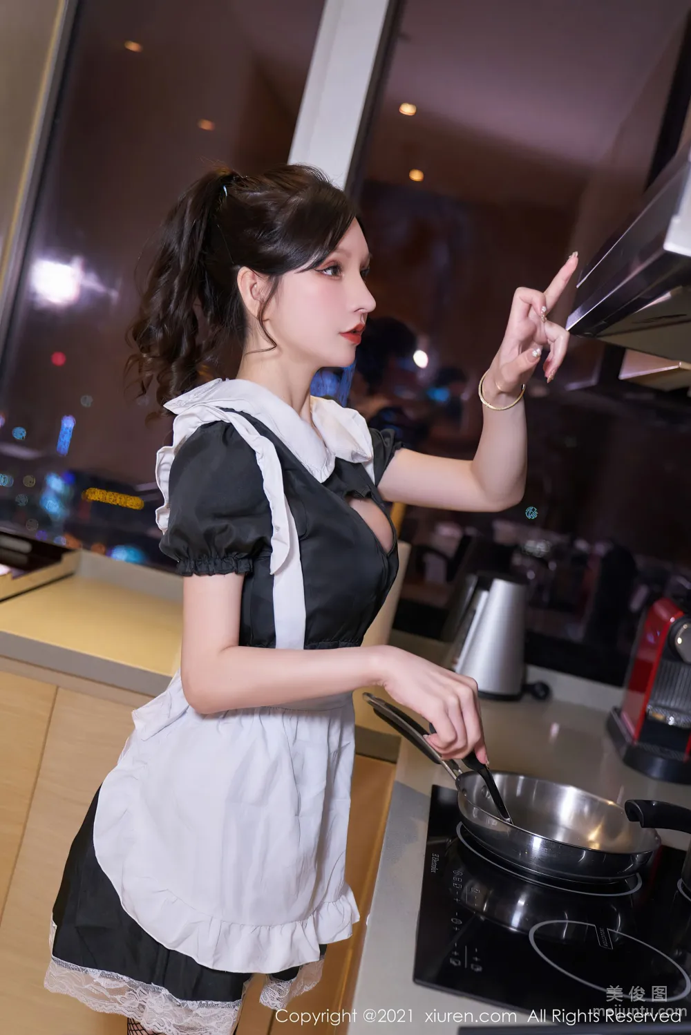 [秀人XiuRen] No.3716 周于希Sandy - 温柔体贴的厨娘制服系列11
