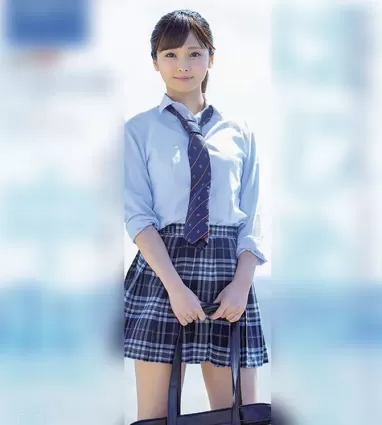 久留木玲，青春時代系列的super美少女