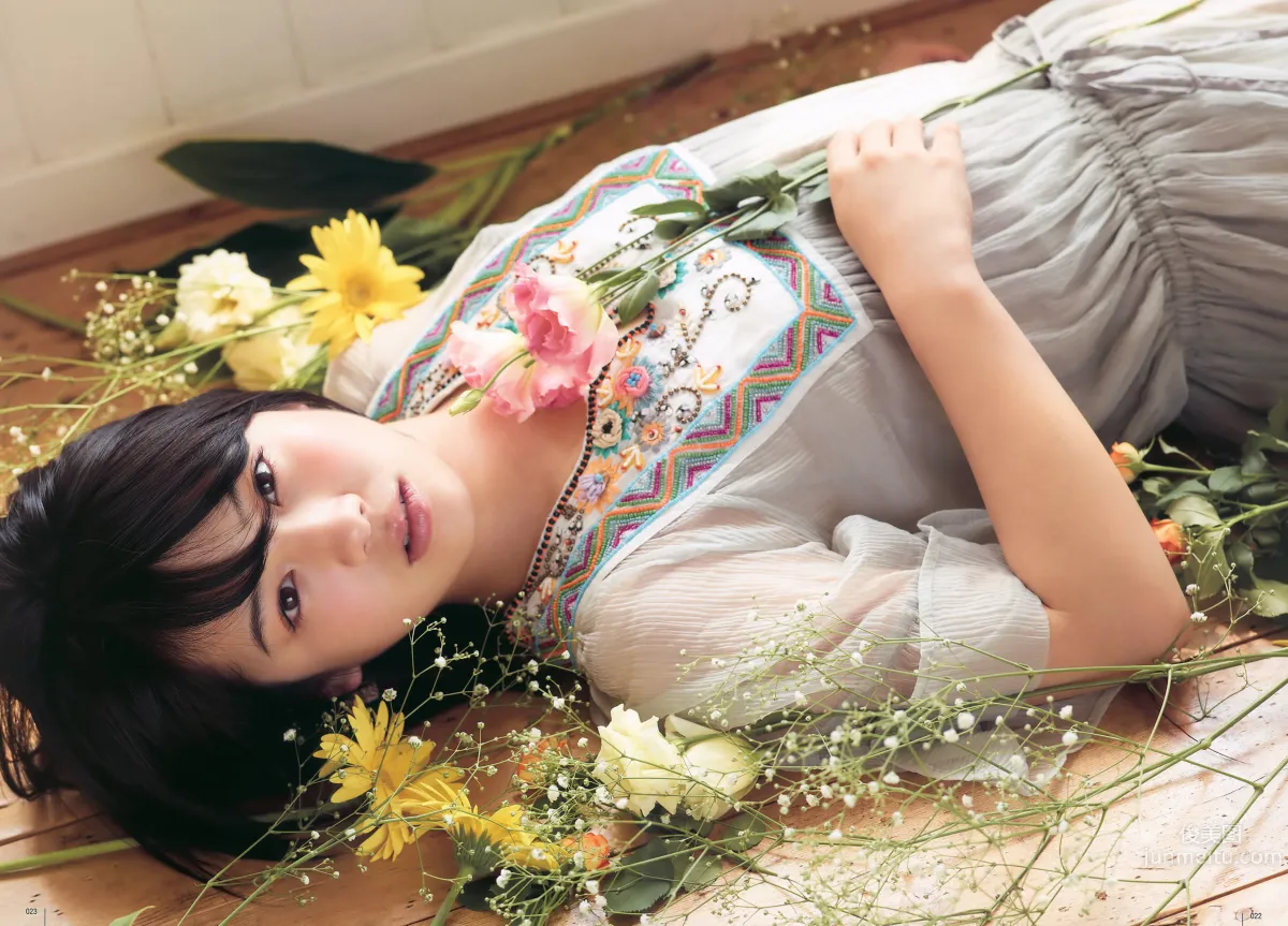 [UTB] Vol.200 鈴木愛理 渡辺麻友 板野友美 桜庭ななみ AKB48 逢沢りな [103P]_19