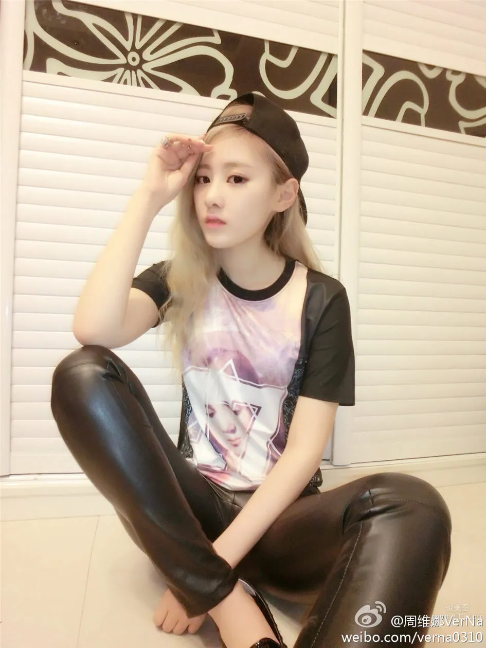 周维娜VerNa- 嘻哈小美女清纯自拍_59