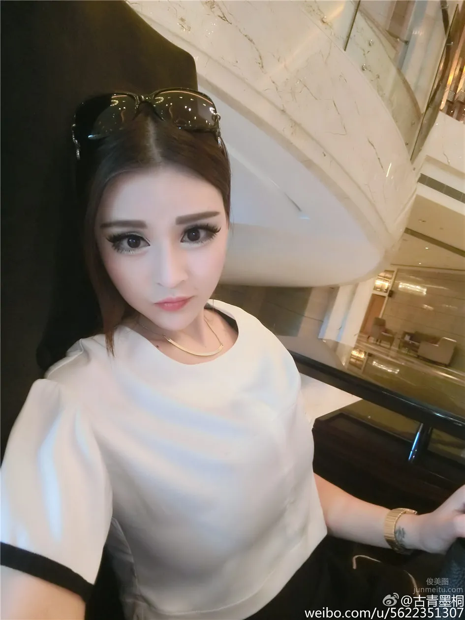 苏夏妞妞- 性感美女微博工作自拍图集_33