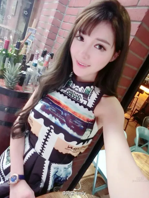 奶茶Emily- 甜美正妹私房照_22