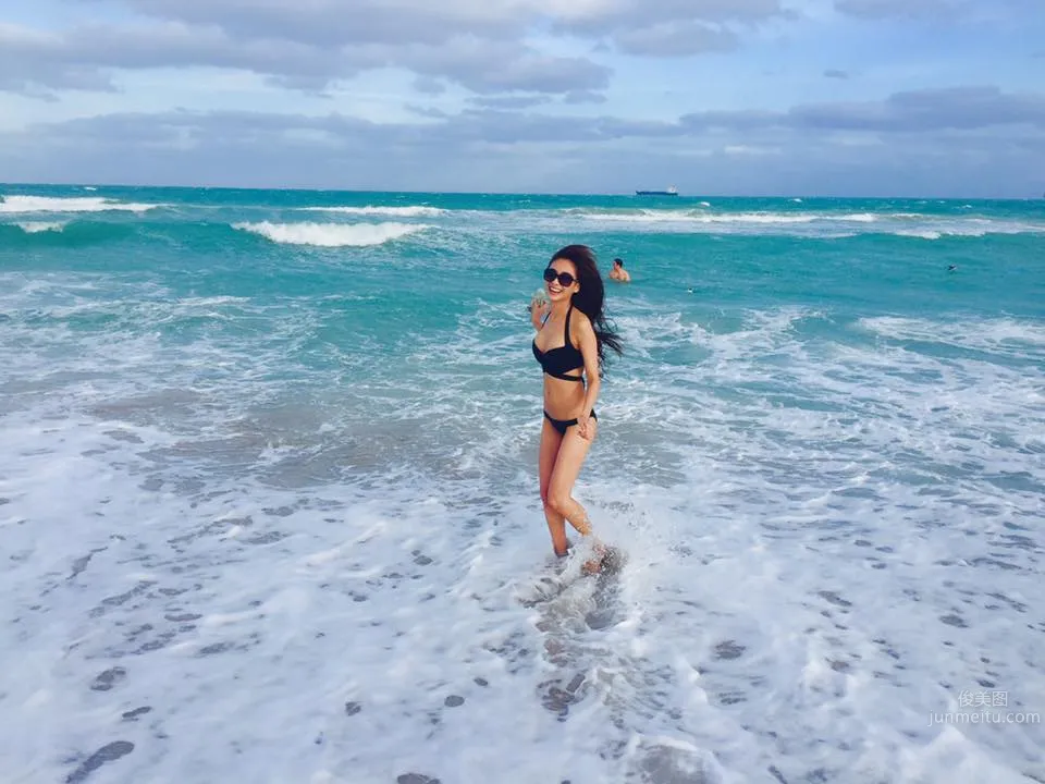 Carina Lee- 迈阿密海滩比基尼美图～身材好到极致_11