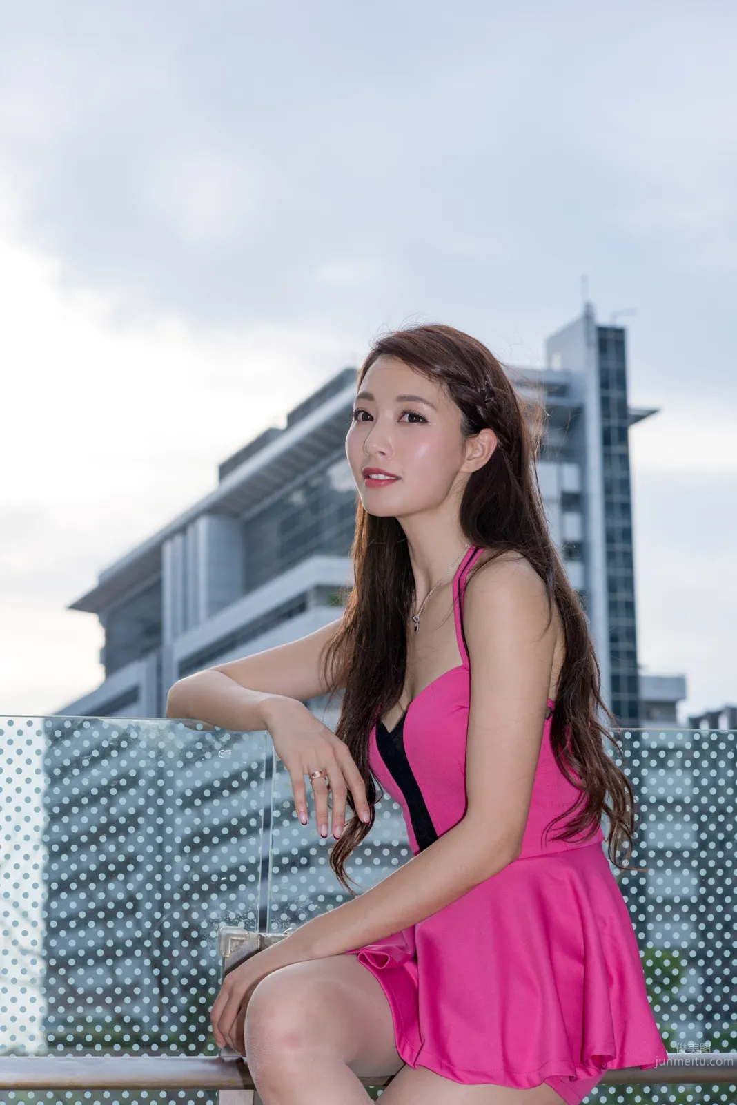 玛儿(Emma Jiang)- 南港软件园区气质外拍_31