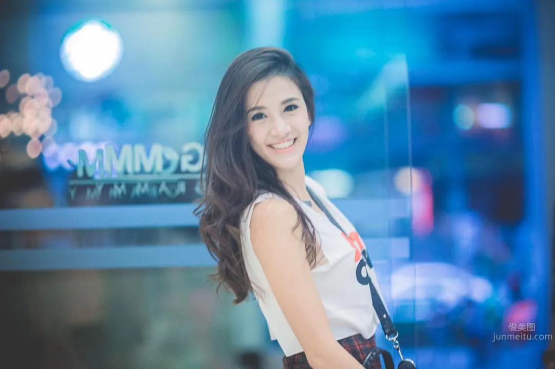 Nathapatsorn- 歌声一流的‬泰国超美女歌手_11