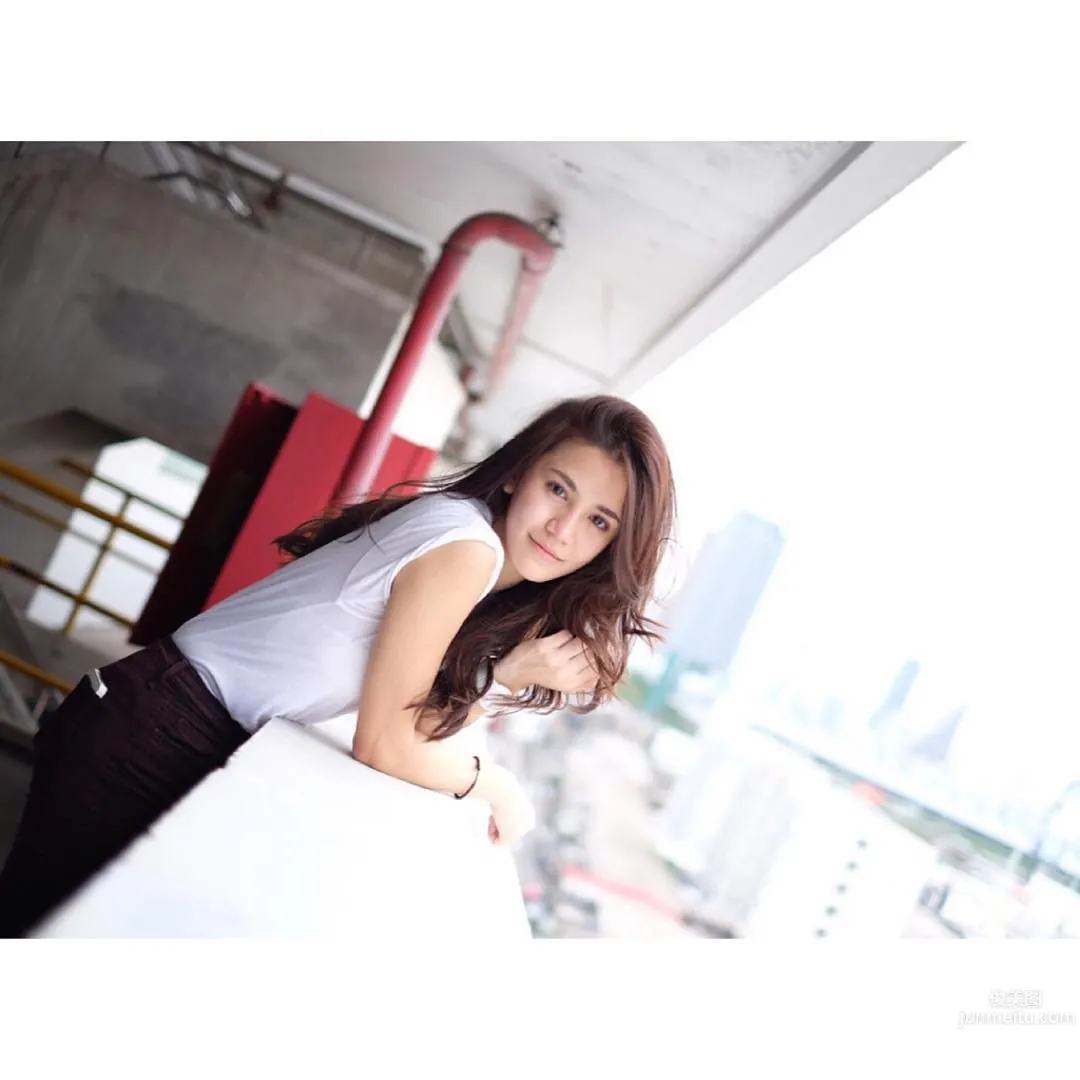 Nathapatsorn- 歌声一流的‬泰国超美女歌手_1