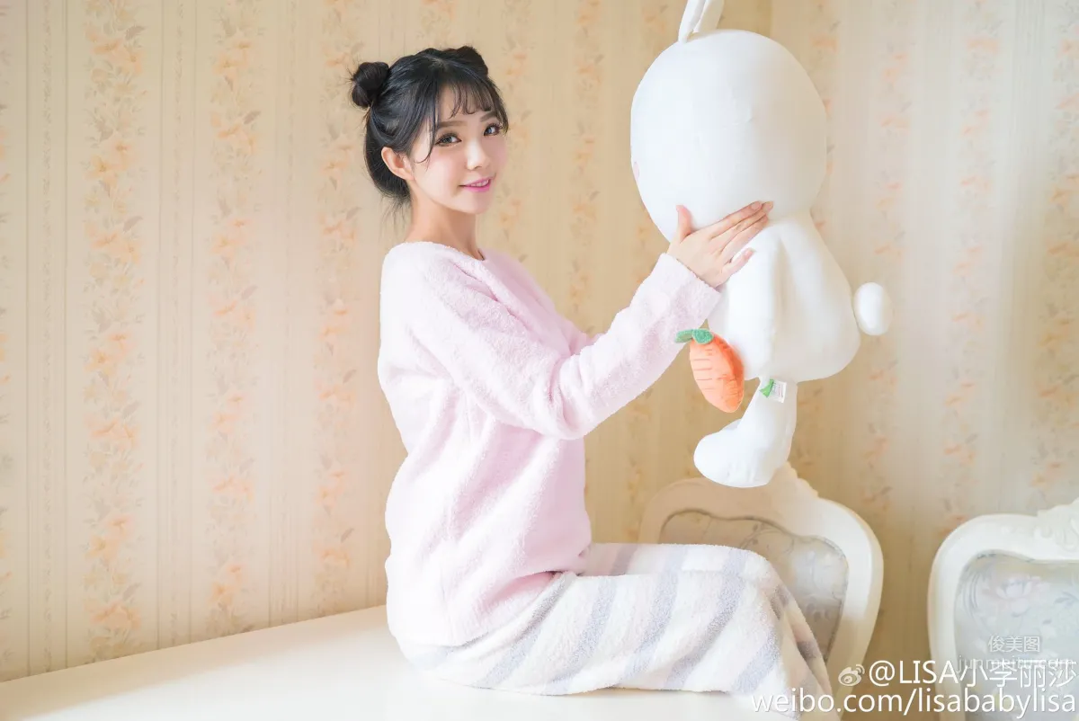 小李丽莎LISA- 萌系骨精灵美艳女神写真_19