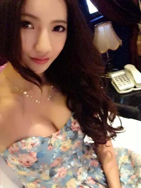 陈苡恩- 大眼美女FB私房写真_17