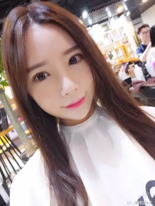 孟莉莎- 2016ChinaJoy奧飛科技SG