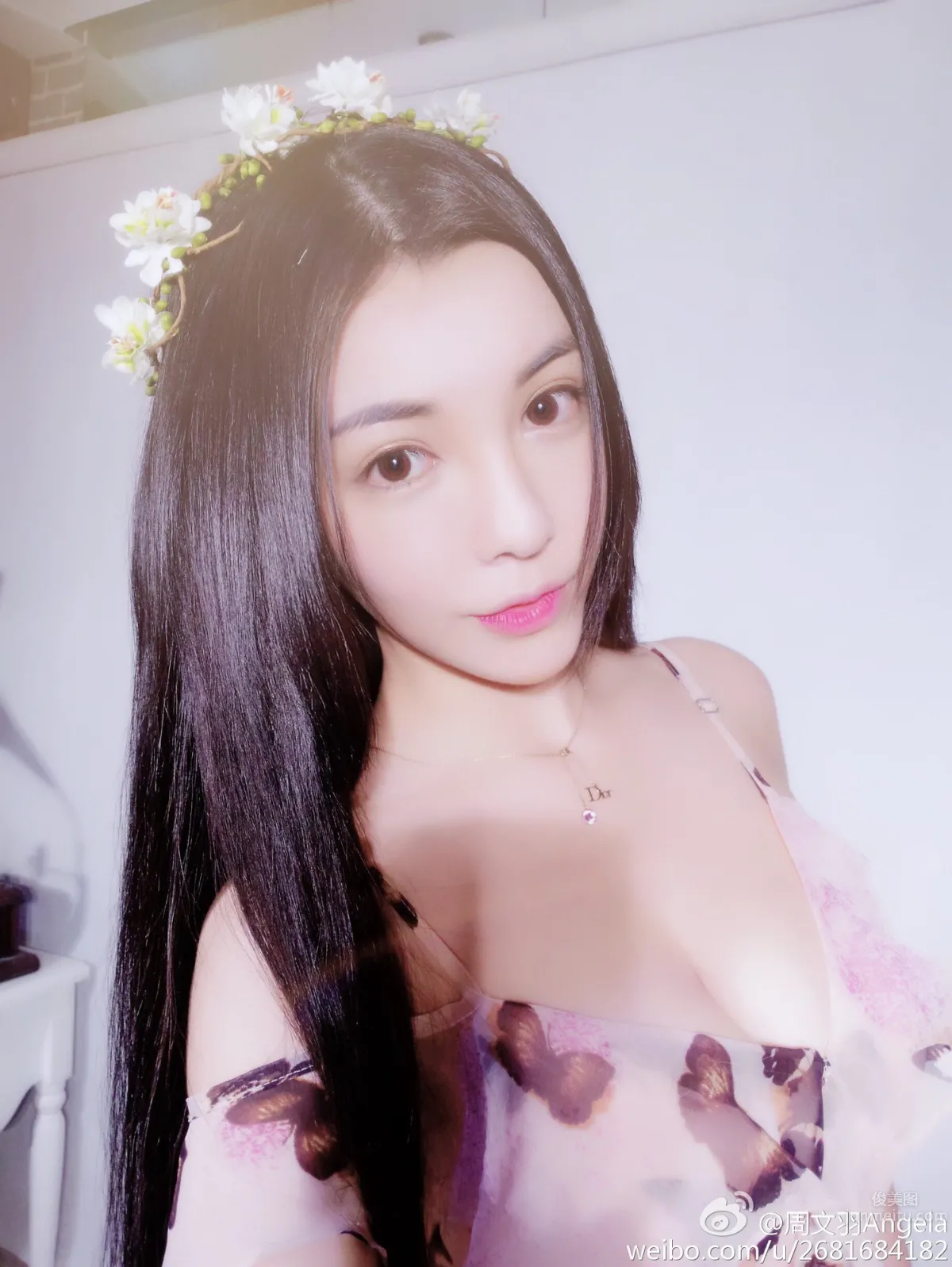 周文羽Angela- 童颜美女好身材私房美图_11