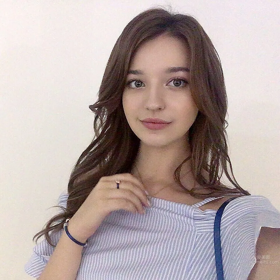 Angelina Danilova- 俄罗多姿的可爱美女_15