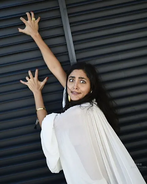 Golshifteh Farahani- 伊朗气质美人妩媚私房照_4