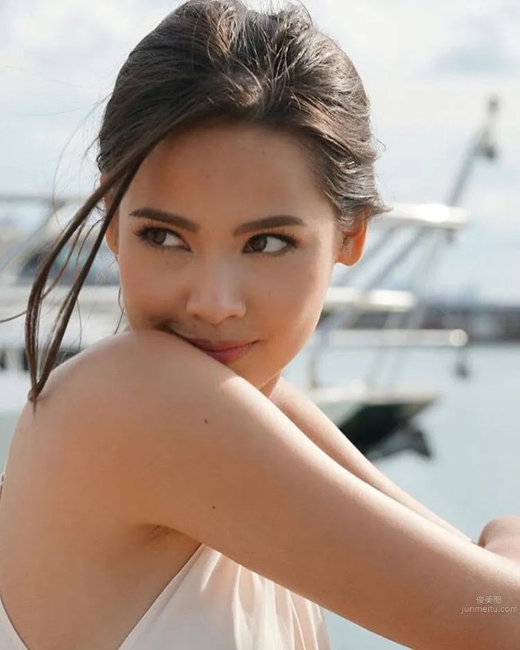 Urassaya Sperbund- 泰国最气质美人美图_13