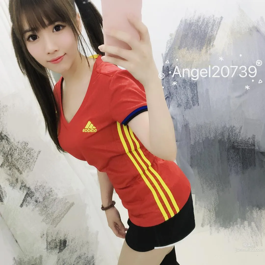 小希儿Angel- 小清新实况主播迷人大眼令人陶醉_17