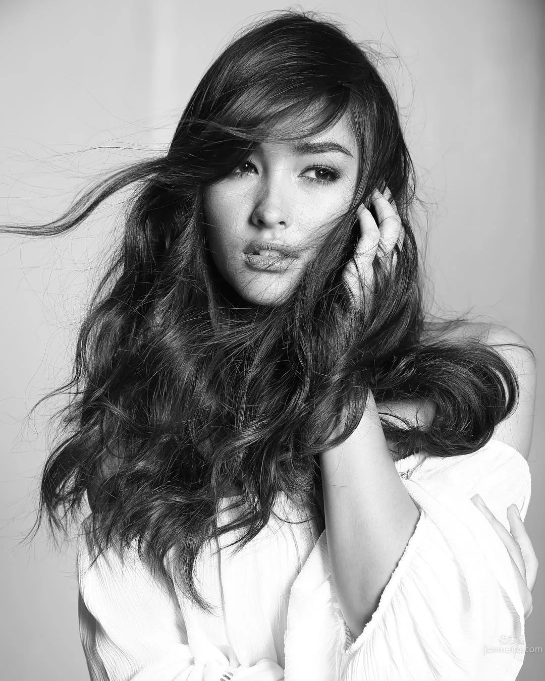 Liza Soberano- 全球最美脸蛋的菲美混血模特_9