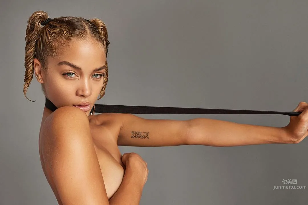 Jasmine Sanders- 辣模IG性感私房照_17