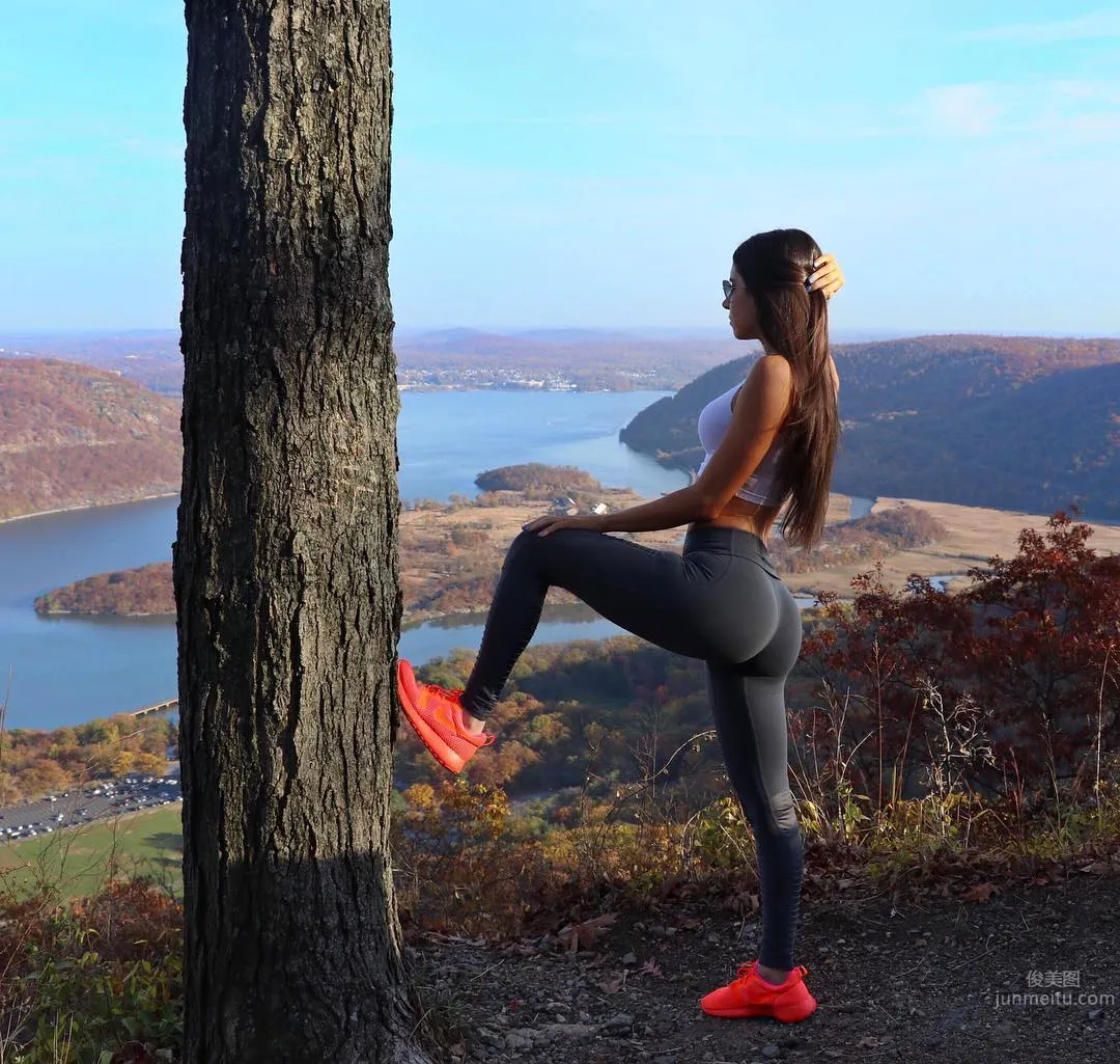 珍·赛尔特(Jen Selter)- 电臀女王魅惑私房照_26