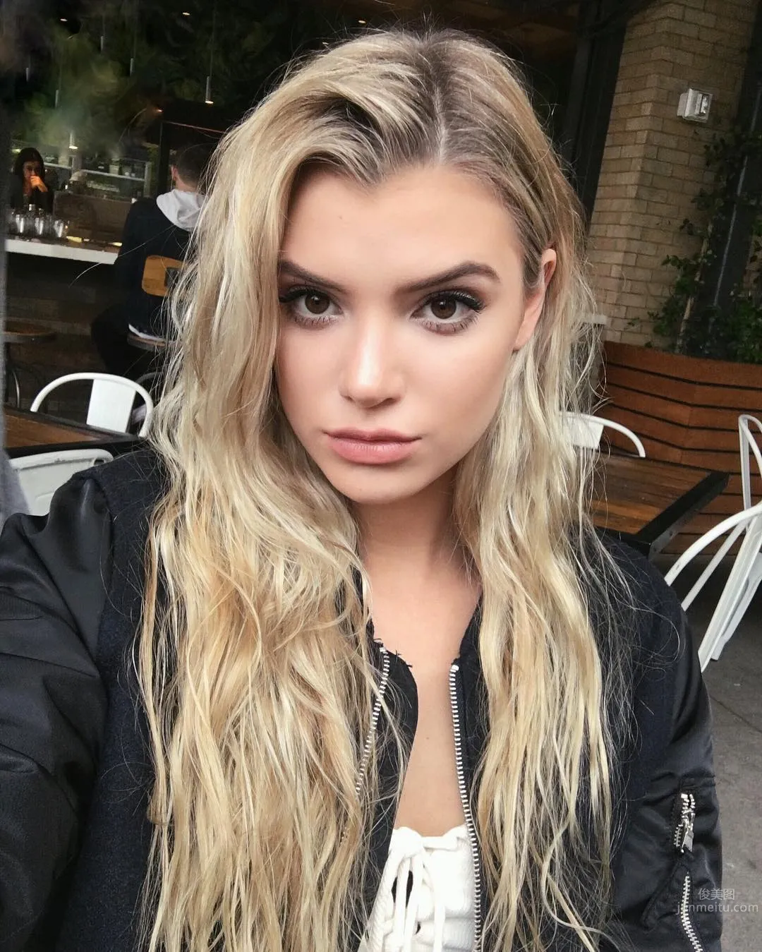 Alissa Violet- 最火辣的美国搞笑艺人_18